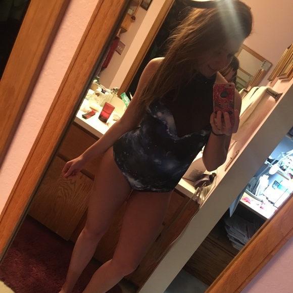 Iheartraves bodysuit - Picture 4 of 5